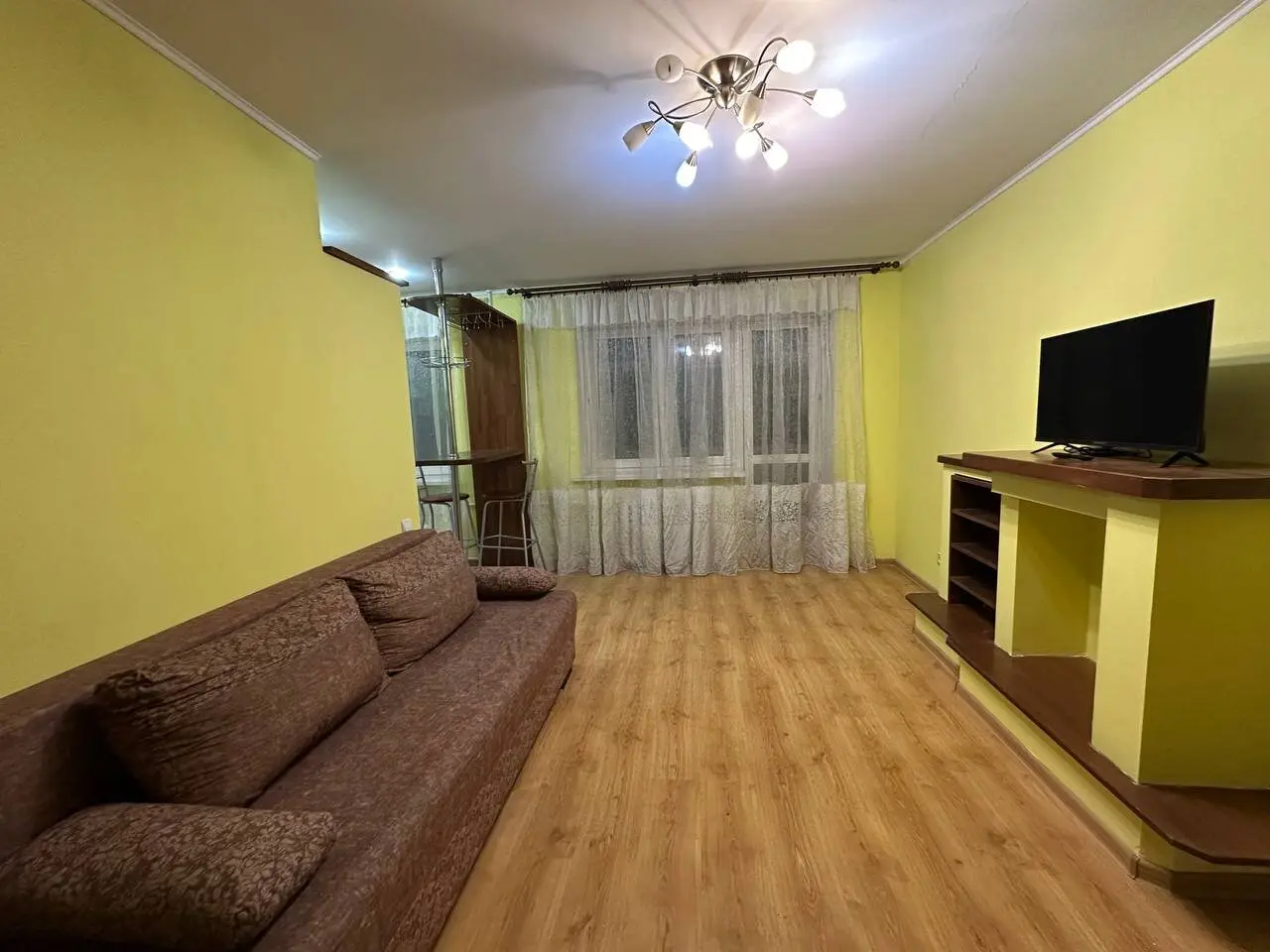 Двухкомнатная квартира на сутки в Мозырь, ул. Калинина 78В