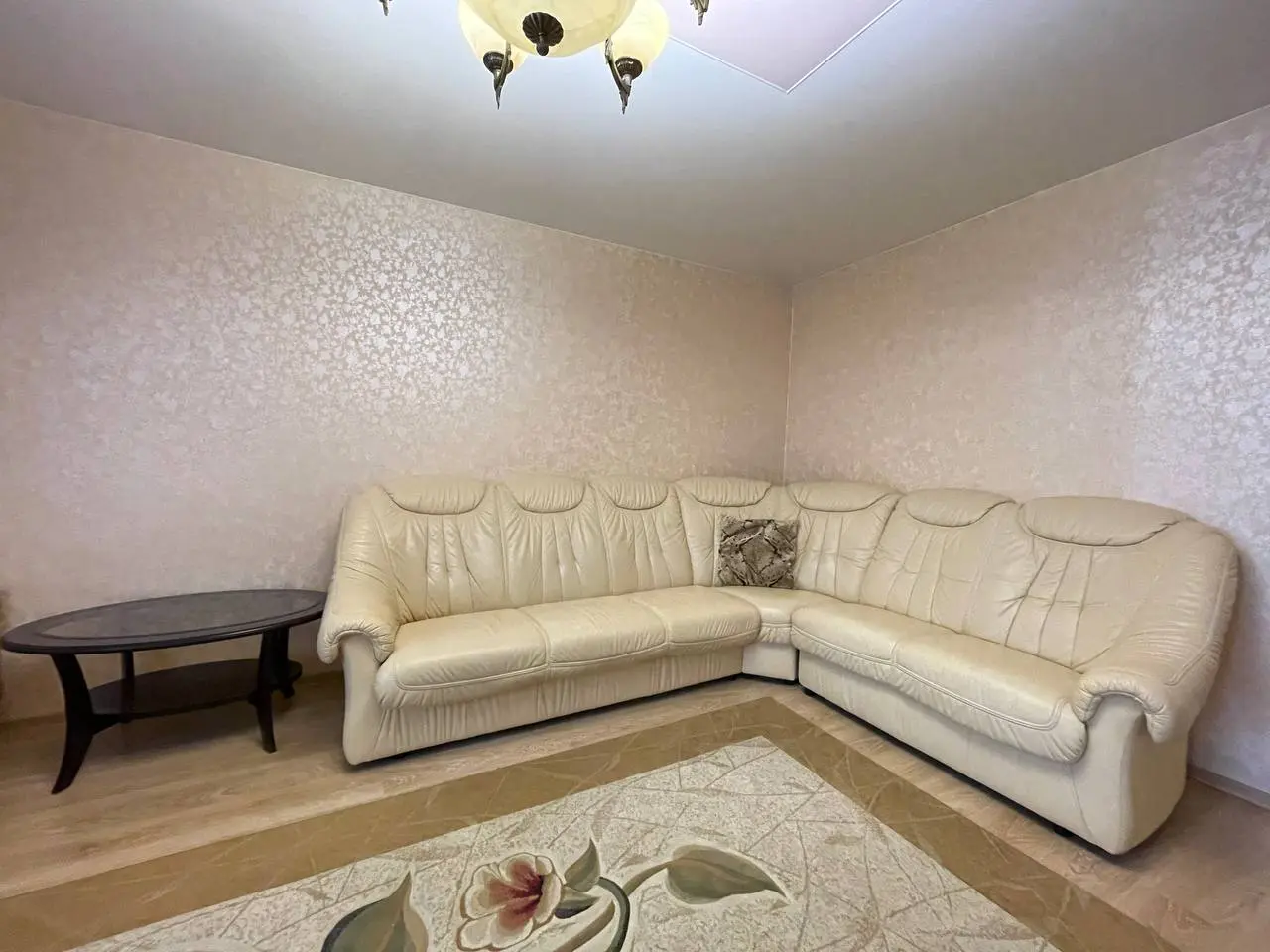 Interior of apartment for daily rent, Mozyr, Yunosti blvd. 90